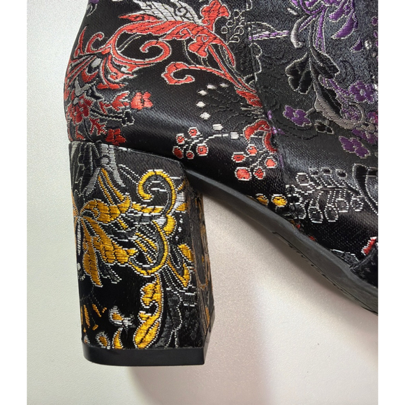 Brash Floral Tapestry Embroidered Ankle Boots Witchy Boho Size 6 Gypsy Festival - Picture 7 of 7